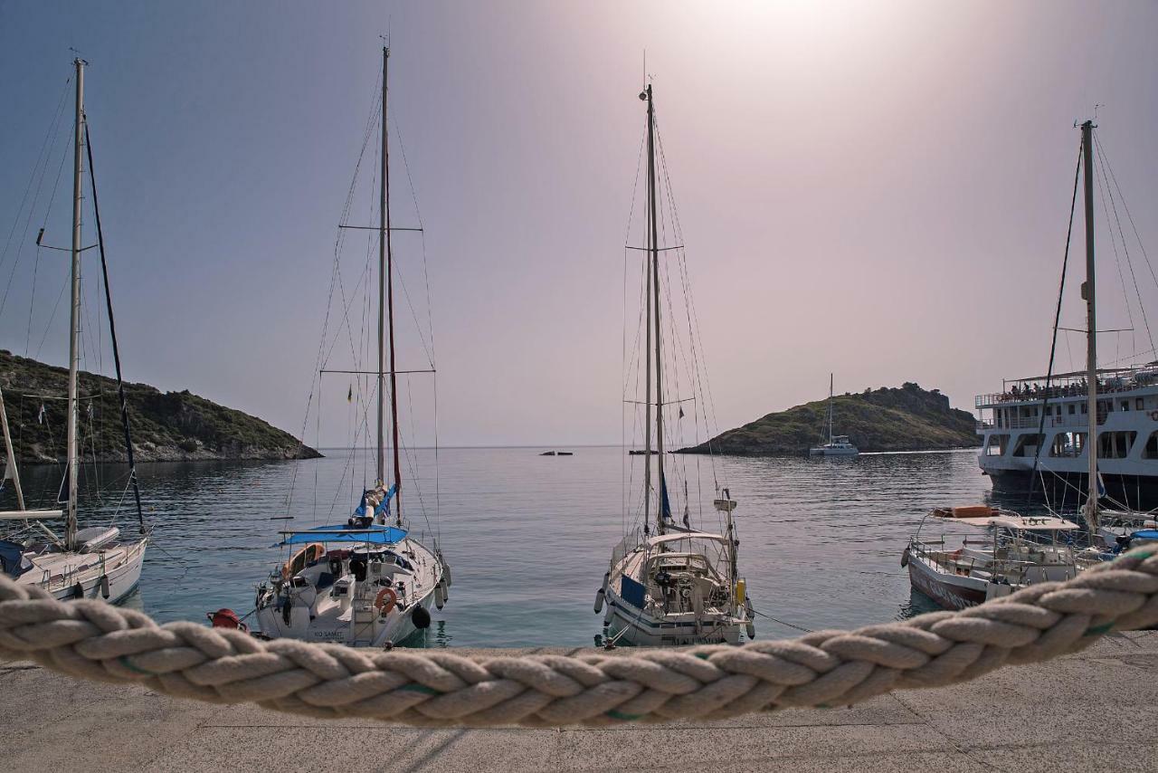 Coastal Paradise Found - Komis' Private Pool Retreat アギオス・ニコラオス エクステリア 写真